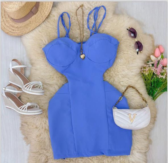Vestido em Alfaiataria azul
